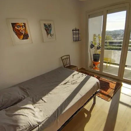 شقة 3 Bedroom With Ac & Parking *